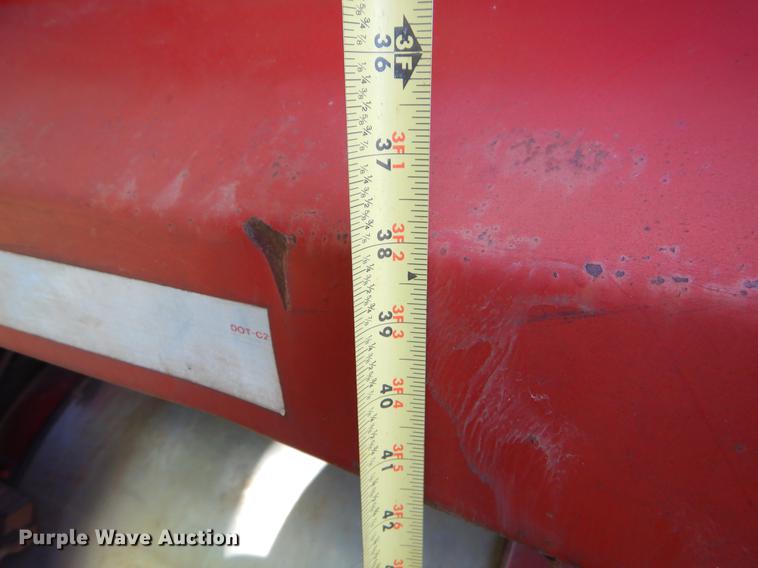 image for item EK9576 2000 Freightliner Century Class dump truck