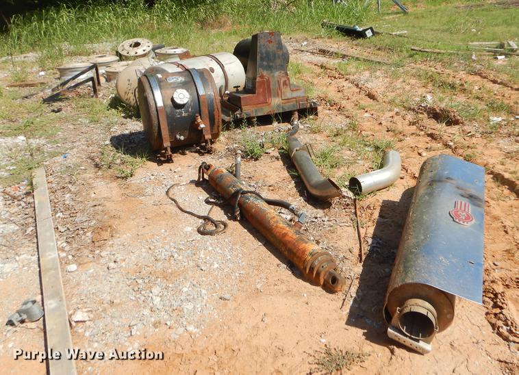 image for item EK9577 Truck parts