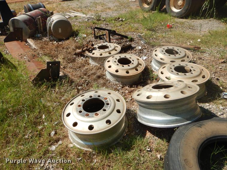 image for item EK9577 Truck parts