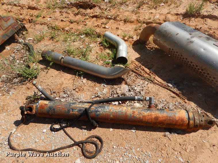 image for item EK9577 Truck parts