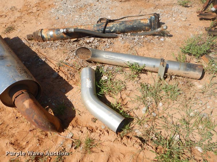 image for item EK9577 Truck parts