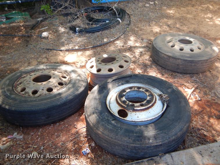 image for item EK9577 Truck parts