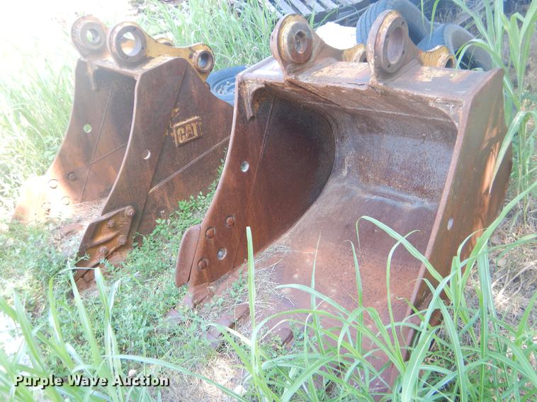 image for item EK9578 (2) excavator buckets
