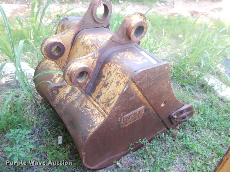 image for item EK9578 (2) excavator buckets