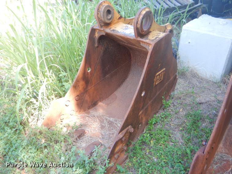 image for item EK9578 (2) excavator buckets