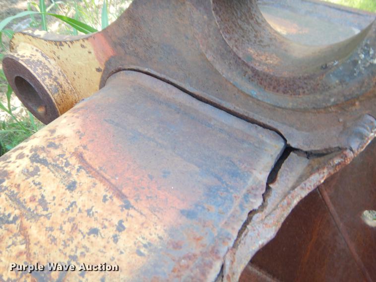 image for item EK9578 (2) excavator buckets