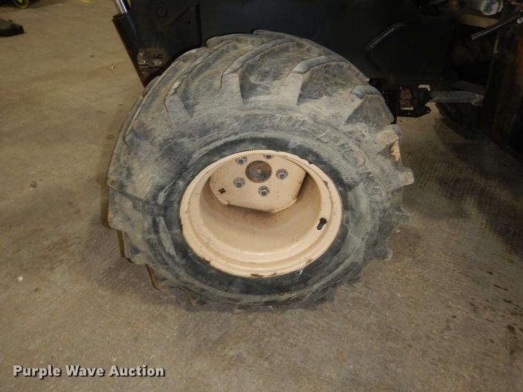 image for item EM9604 2000 Ditch Witch 410SX cable plow