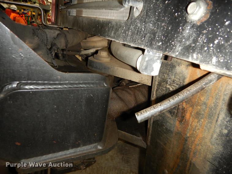 image for item EM9604 2000 Ditch Witch 410SX cable plow