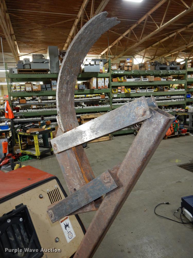 image for item EM9604 2000 Ditch Witch 410SX cable plow