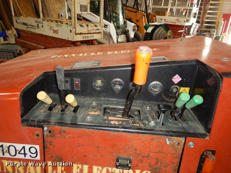 image for item EM9604 2000 Ditch Witch 410SX cable plow