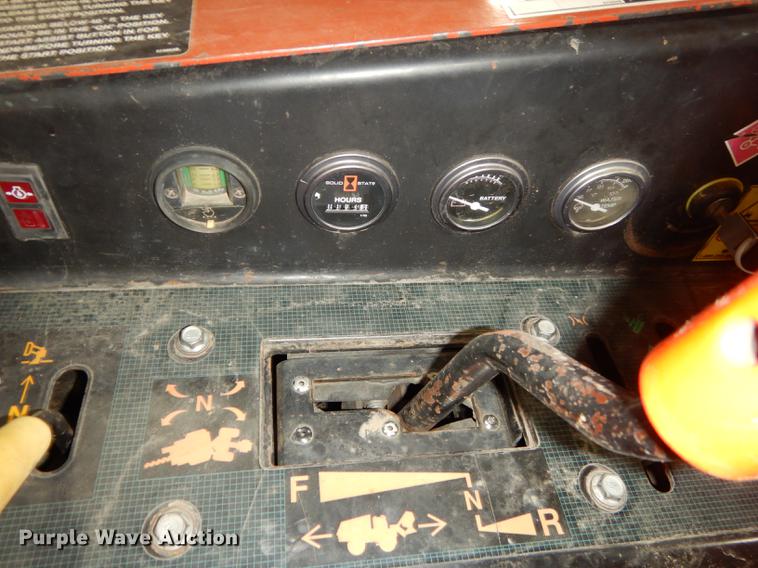 image for item EM9604 2000 Ditch Witch 410SX cable plow