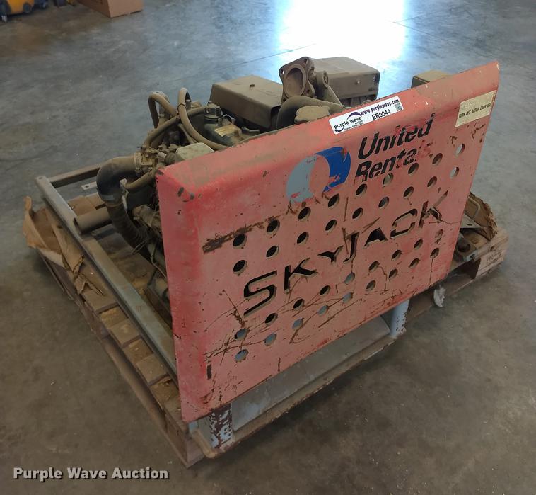 image for item ER9044 Kubota DF750-E-Skyjack dual fuel engine