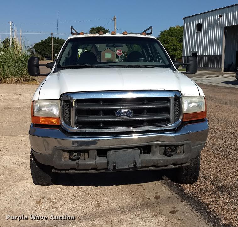 image for item ER9047 2001 Ford F450 Super Duty Crew Cab service truck