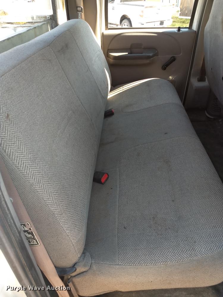 image for item ER9047 2001 Ford F450 Super Duty Crew Cab service truck