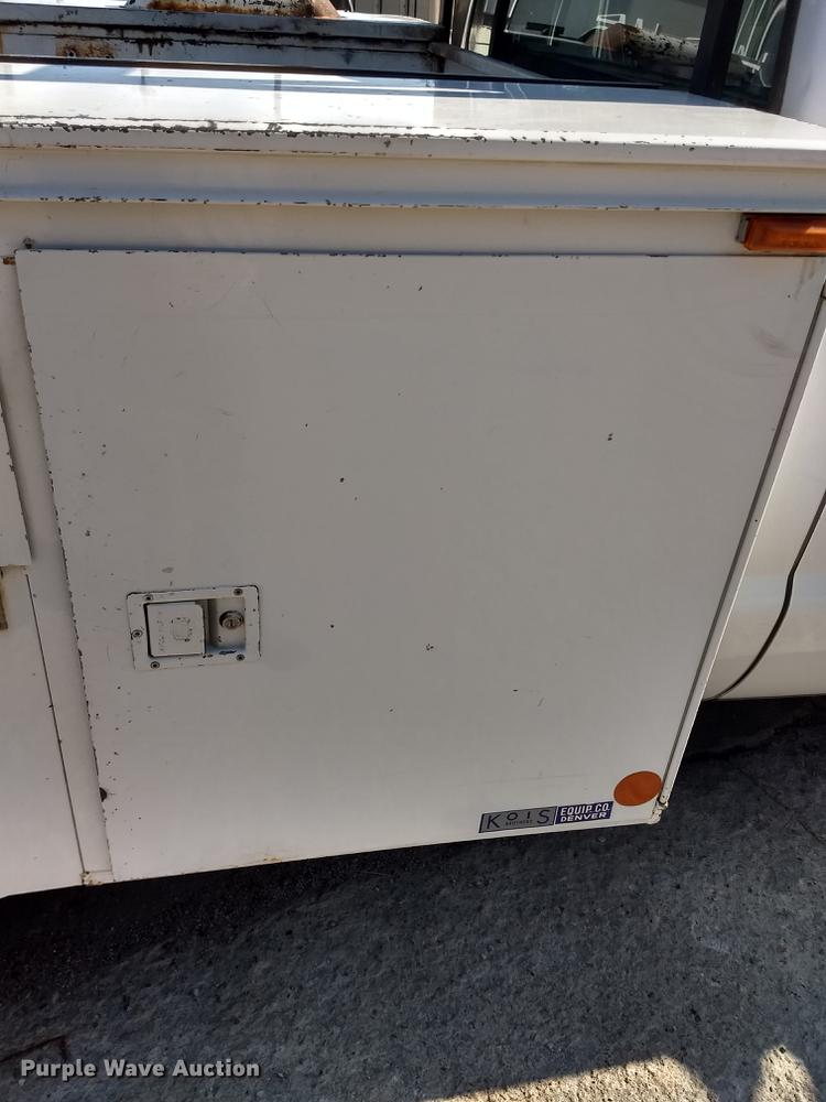 image for item ER9047 2001 Ford F450 Super Duty Crew Cab service truck