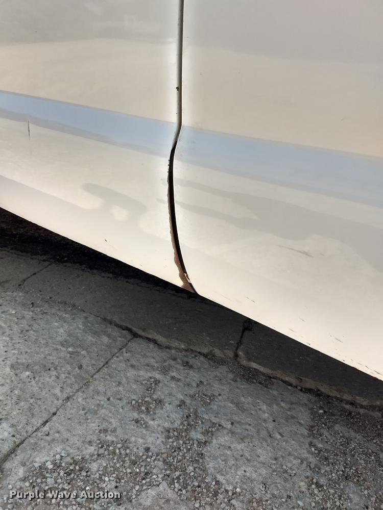 image for item ER9047 2001 Ford F450 Super Duty Crew Cab service truck