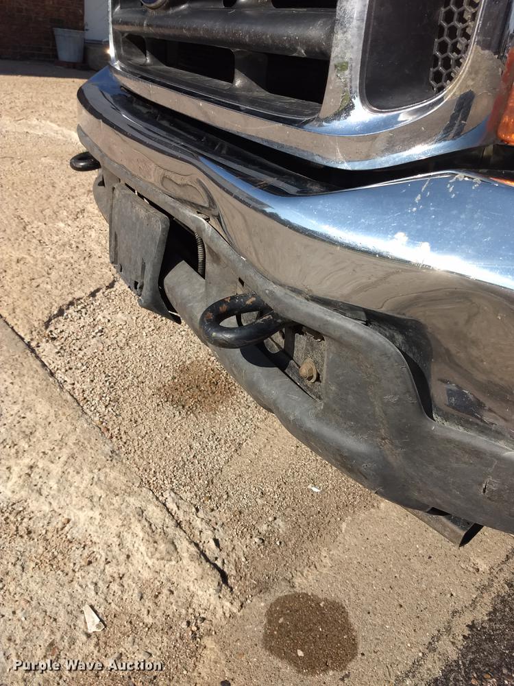 image for item ER9047 2001 Ford F450 Super Duty Crew Cab service truck