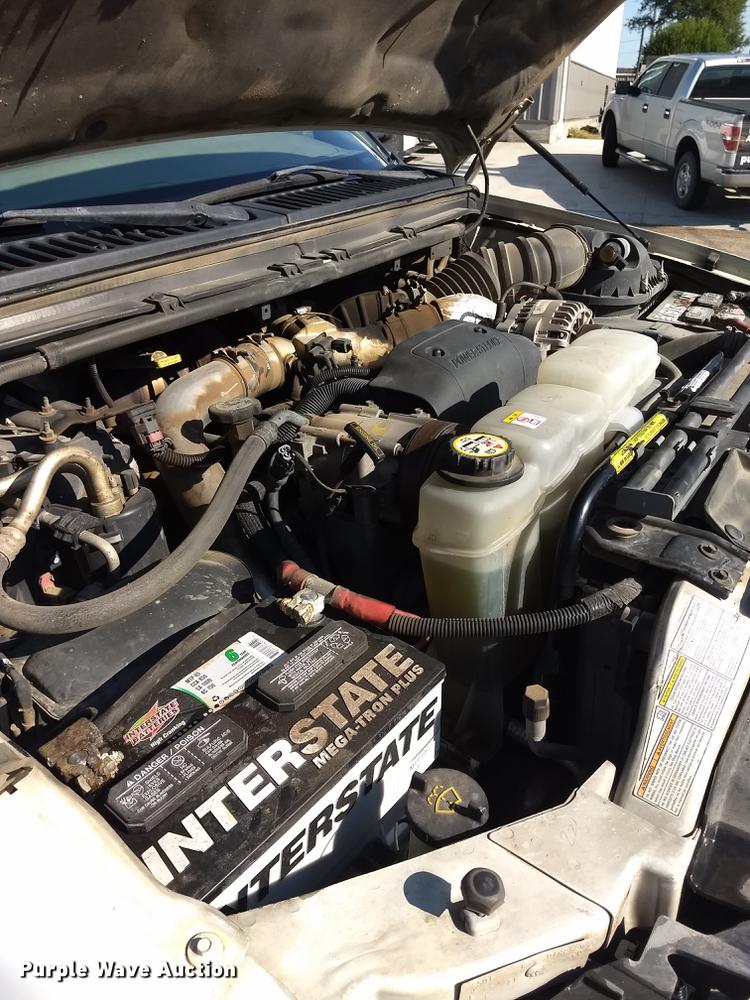 image for item ER9047 2001 Ford F450 Super Duty Crew Cab service truck