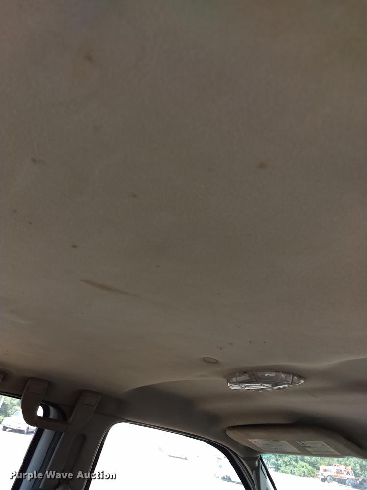 image for item ER9048 2008 Ford F550 Super Duty Crew Cab flatbed truck