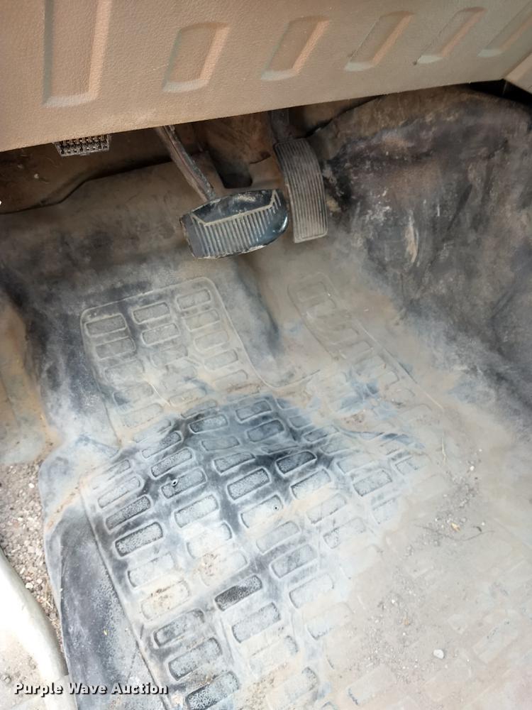 image for item ER9048 2008 Ford F550 Super Duty Crew Cab flatbed truck