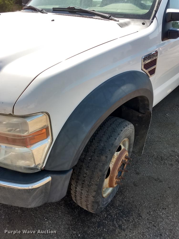 image for item ER9048 2008 Ford F550 Super Duty Crew Cab flatbed truck
