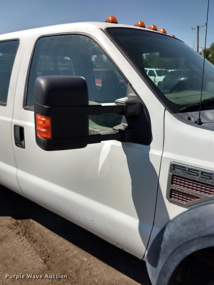 image for item ER9048 2008 Ford F550 Super Duty Crew Cab flatbed truck