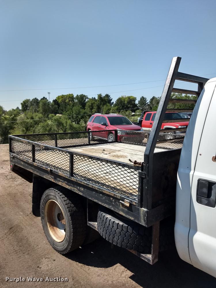 image for item ER9048 2008 Ford F550 Super Duty Crew Cab flatbed truck