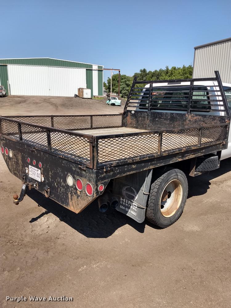 image for item ER9048 2008 Ford F550 Super Duty Crew Cab flatbed truck