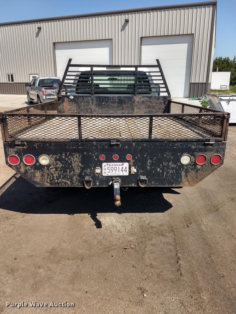 image for item ER9048 2008 Ford F550 Super Duty Crew Cab flatbed truck