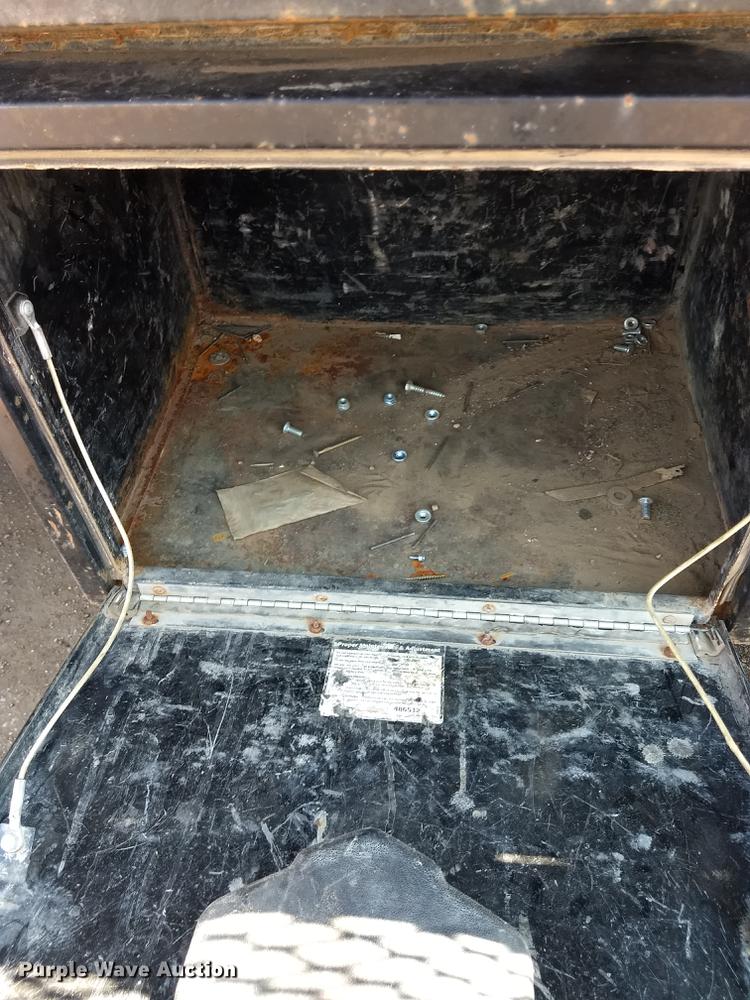 image for item ER9048 2008 Ford F550 Super Duty Crew Cab flatbed truck