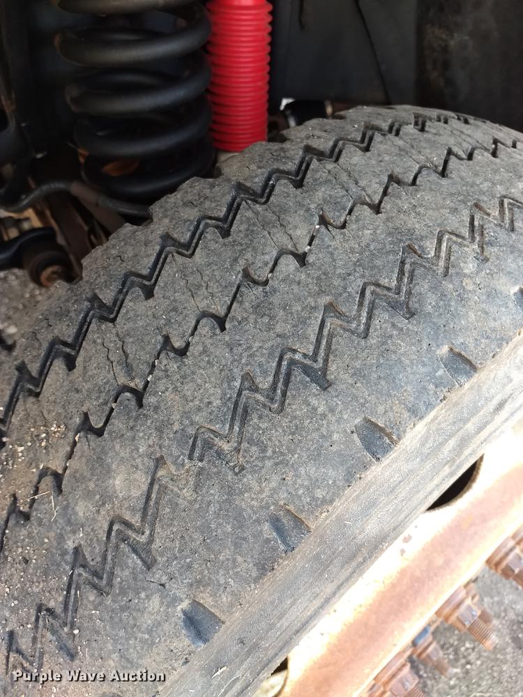 image for item ER9048 2008 Ford F550 Super Duty Crew Cab flatbed truck