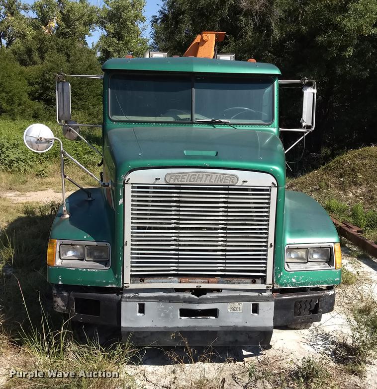 image for item ER9049 1994 Freightliner FLD120 crane truck