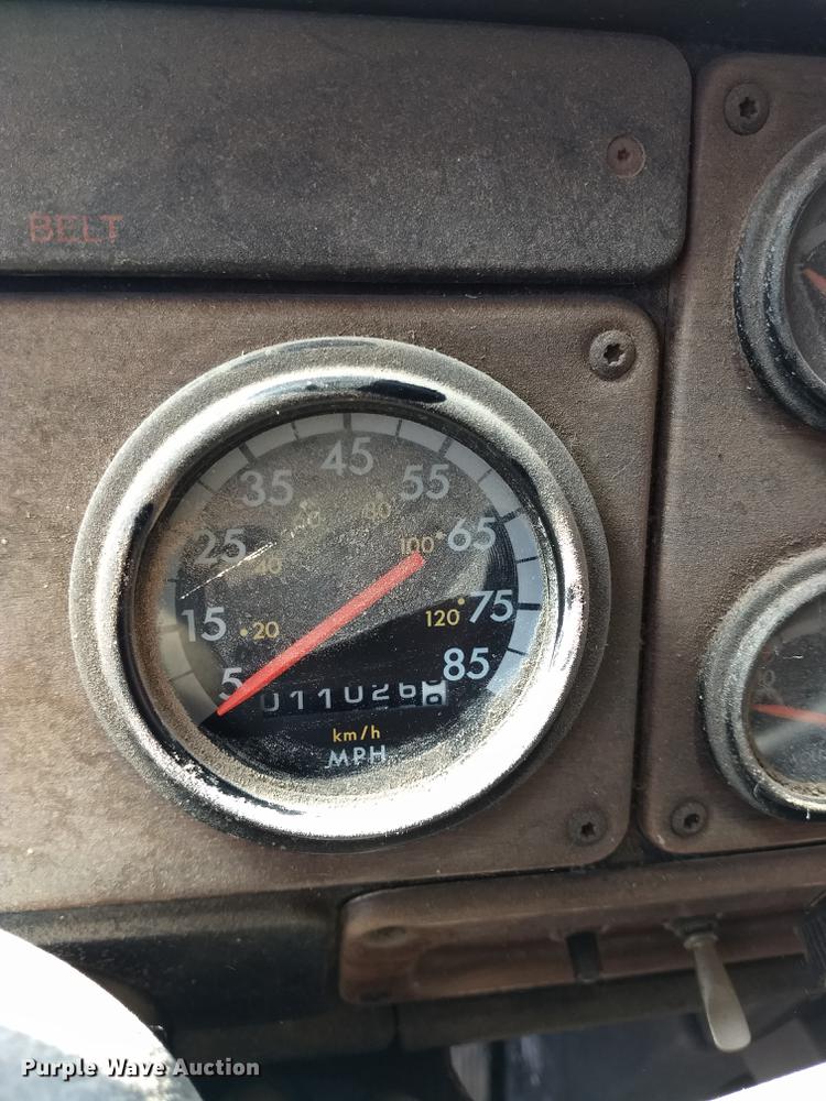 image for item ER9049 1994 Freightliner FLD120 crane truck