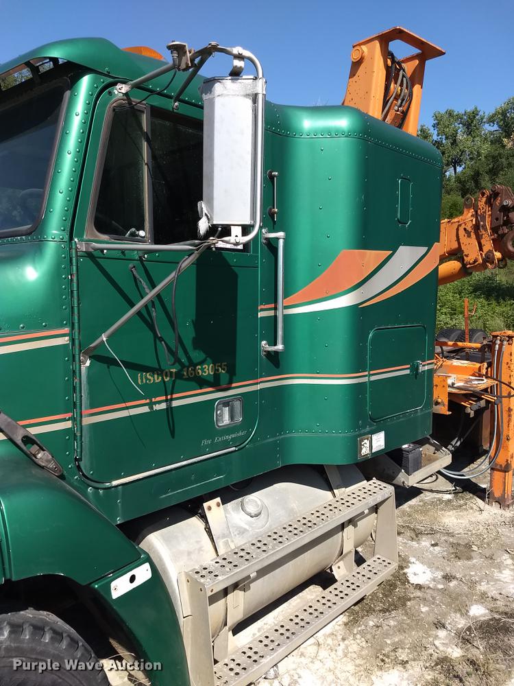 image for item ER9049 1994 Freightliner FLD120 crane truck