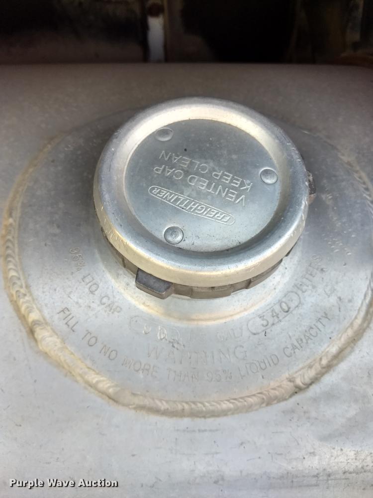 image for item ER9049 1994 Freightliner FLD120 crane truck