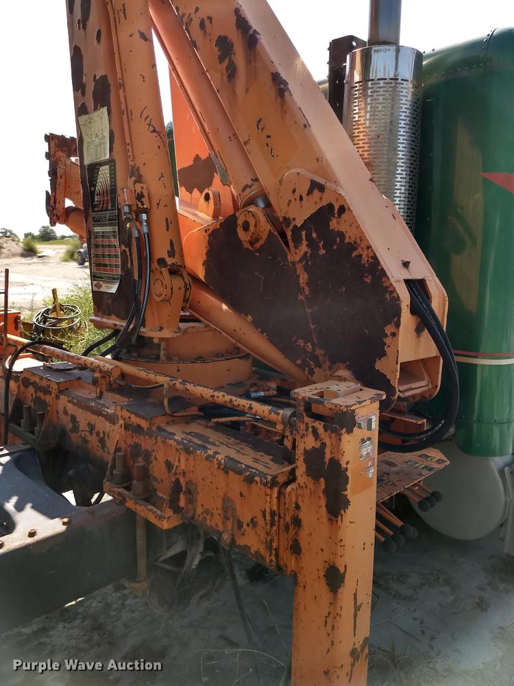 image for item ER9049 1994 Freightliner FLD120 crane truck