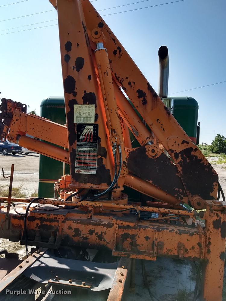 image for item ER9049 1994 Freightliner FLD120 crane truck