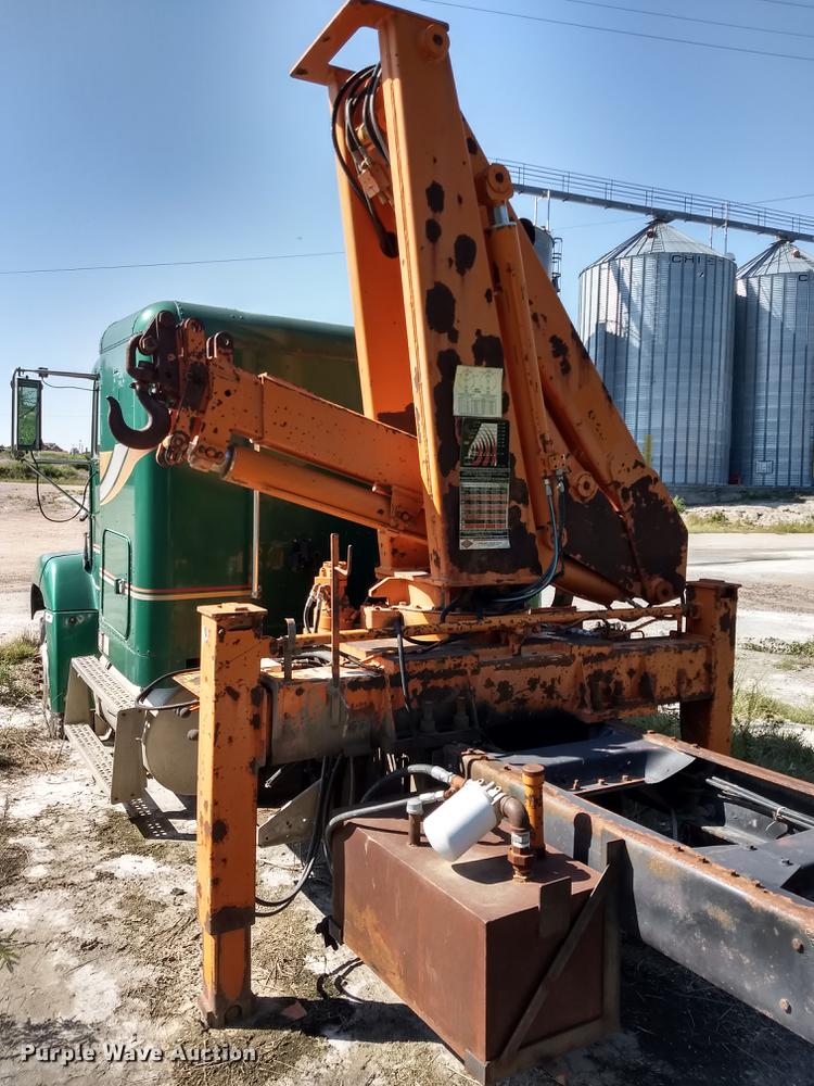 image for item ER9049 1994 Freightliner FLD120 crane truck