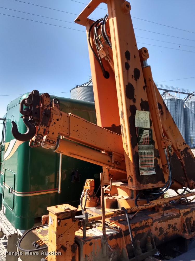 image for item ER9049 1994 Freightliner FLD120 crane truck