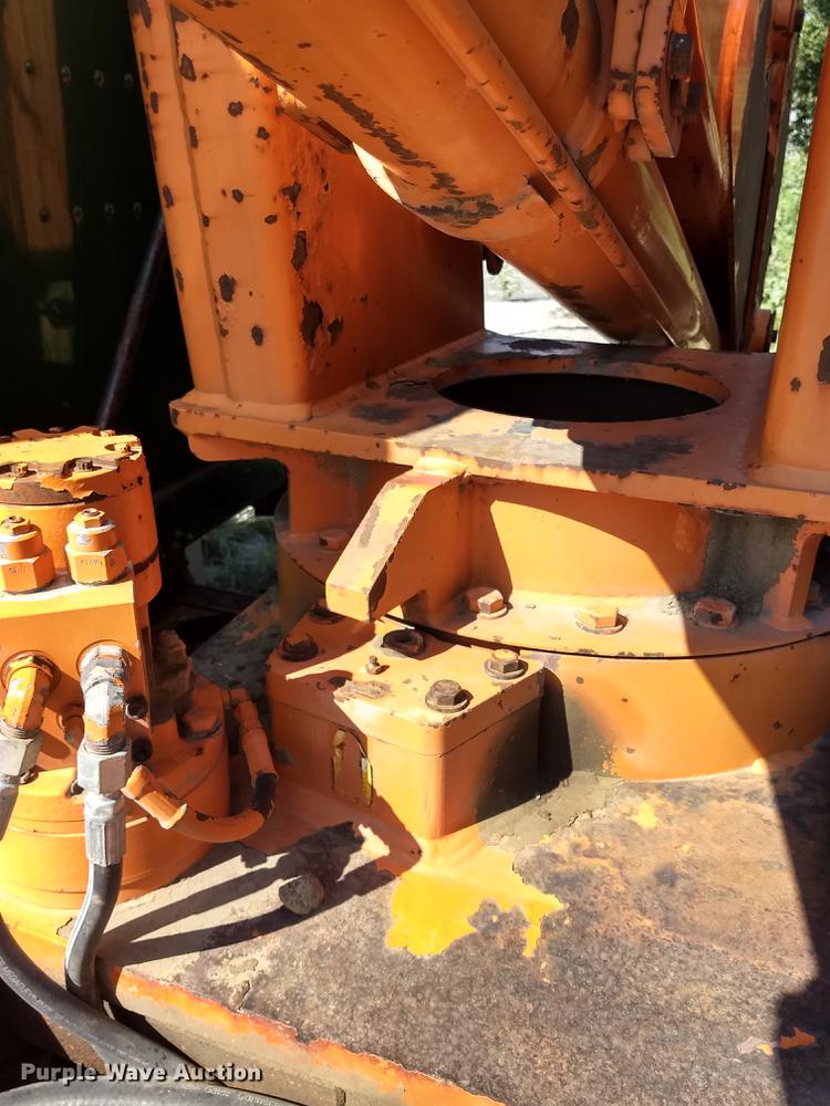 image for item ER9049 1994 Freightliner FLD120 crane truck