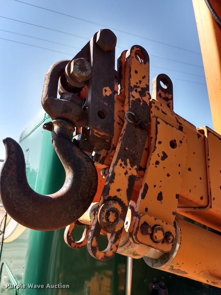 image for item ER9049 1994 Freightliner FLD120 crane truck