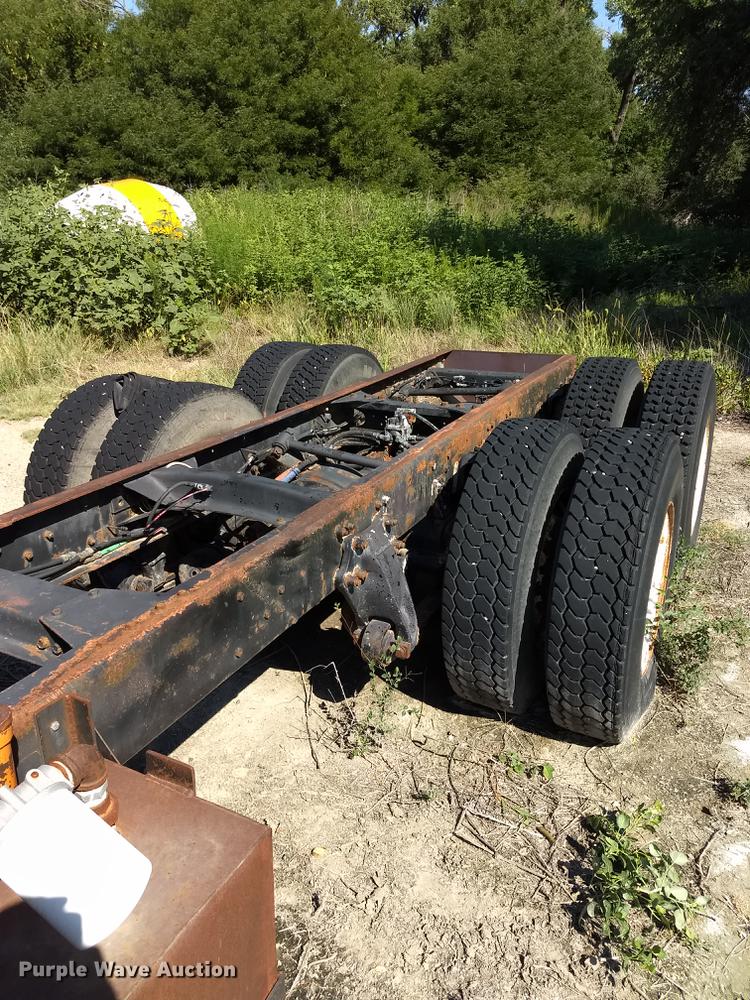 image for item ER9049 1994 Freightliner FLD120 crane truck