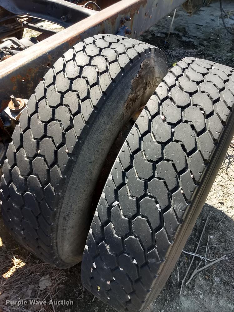 image for item ER9049 1994 Freightliner FLD120 crane truck