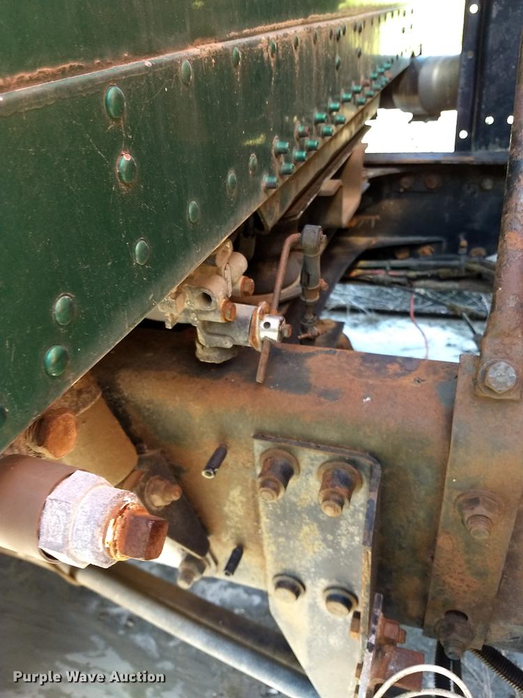 image for item ER9049 1994 Freightliner FLD120 crane truck