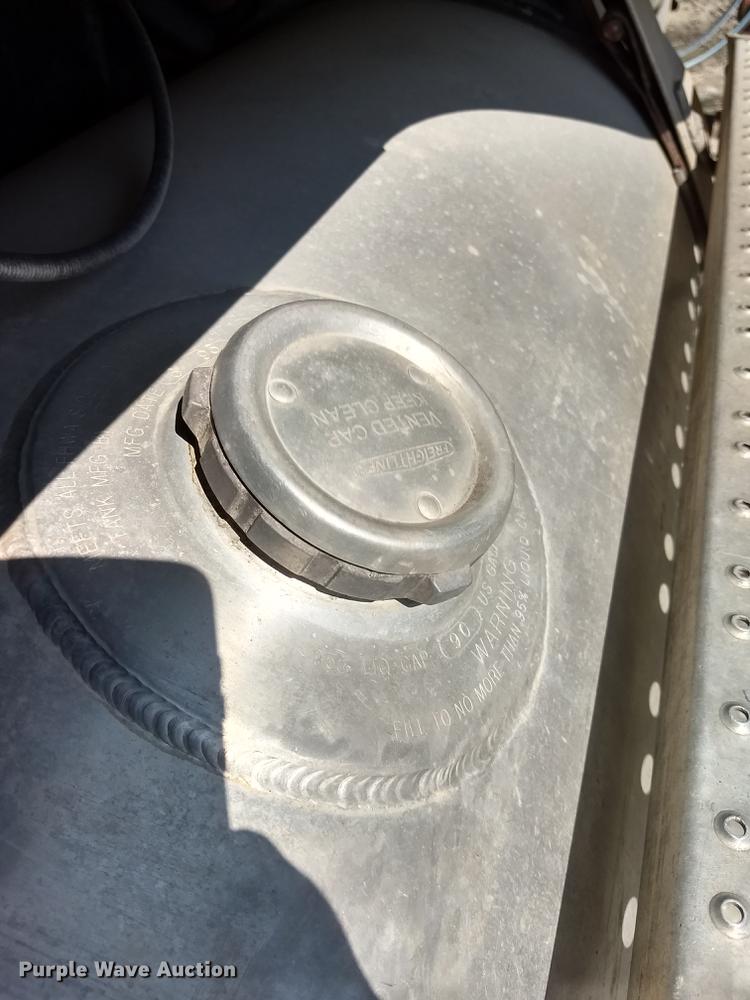 image for item ER9049 1994 Freightliner FLD120 crane truck