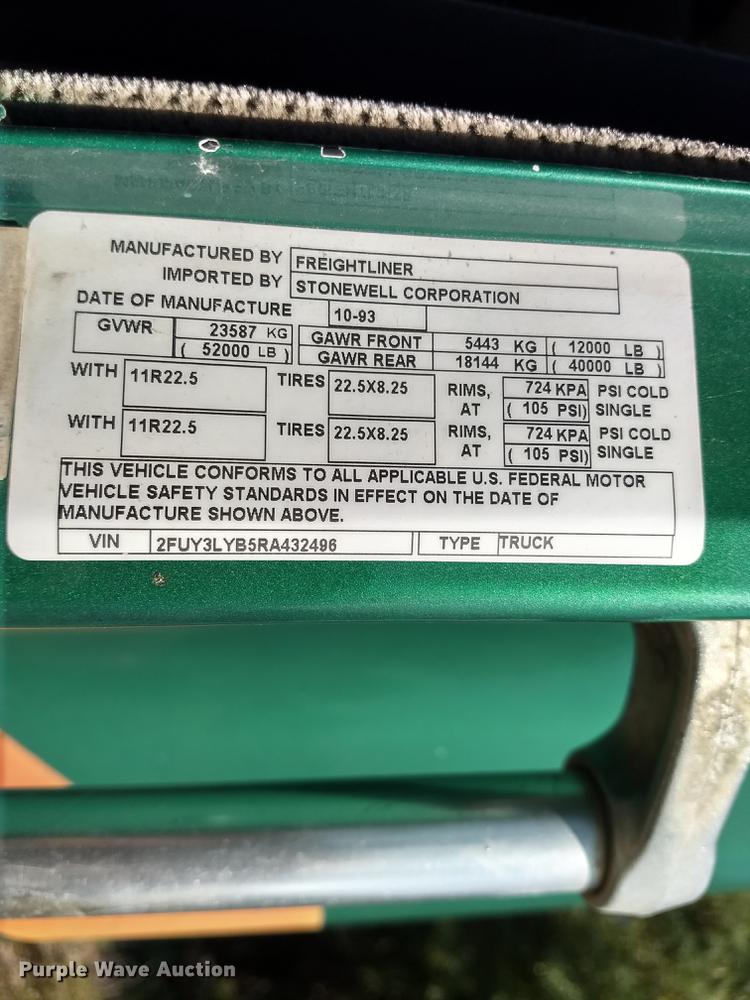 image for item ER9049 1994 Freightliner FLD120 crane truck