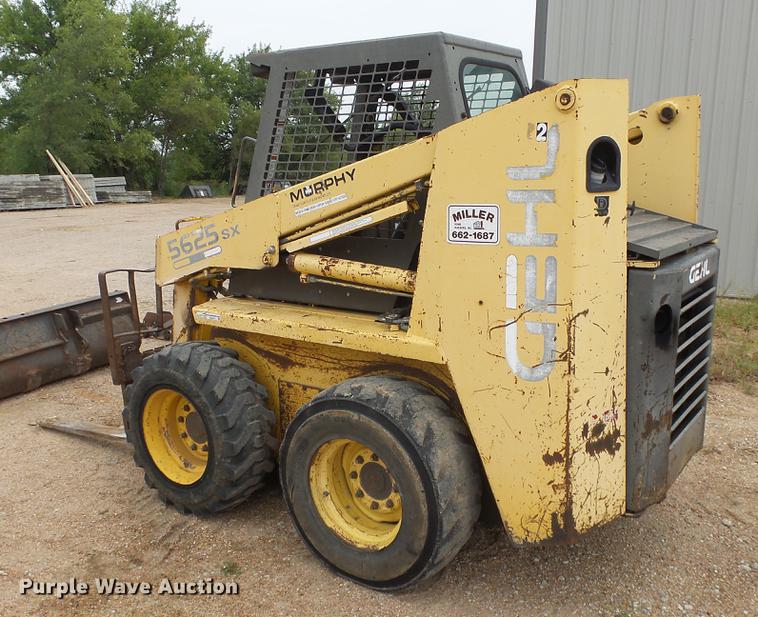 image for item ES9277 Gehl 5625 skid steer