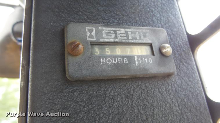 image for item ES9277 Gehl 5625 skid steer
