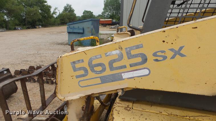 image for item ES9277 Gehl 5625 skid steer