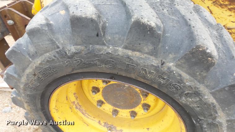 image for item ES9277 Gehl 5625 skid steer